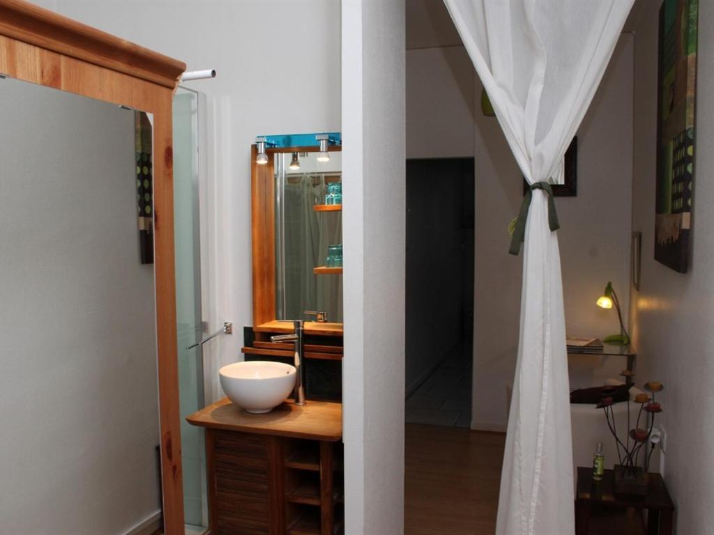 Maison D'Hotes Des Toits En Ville Villeurbanne Habitación foto
